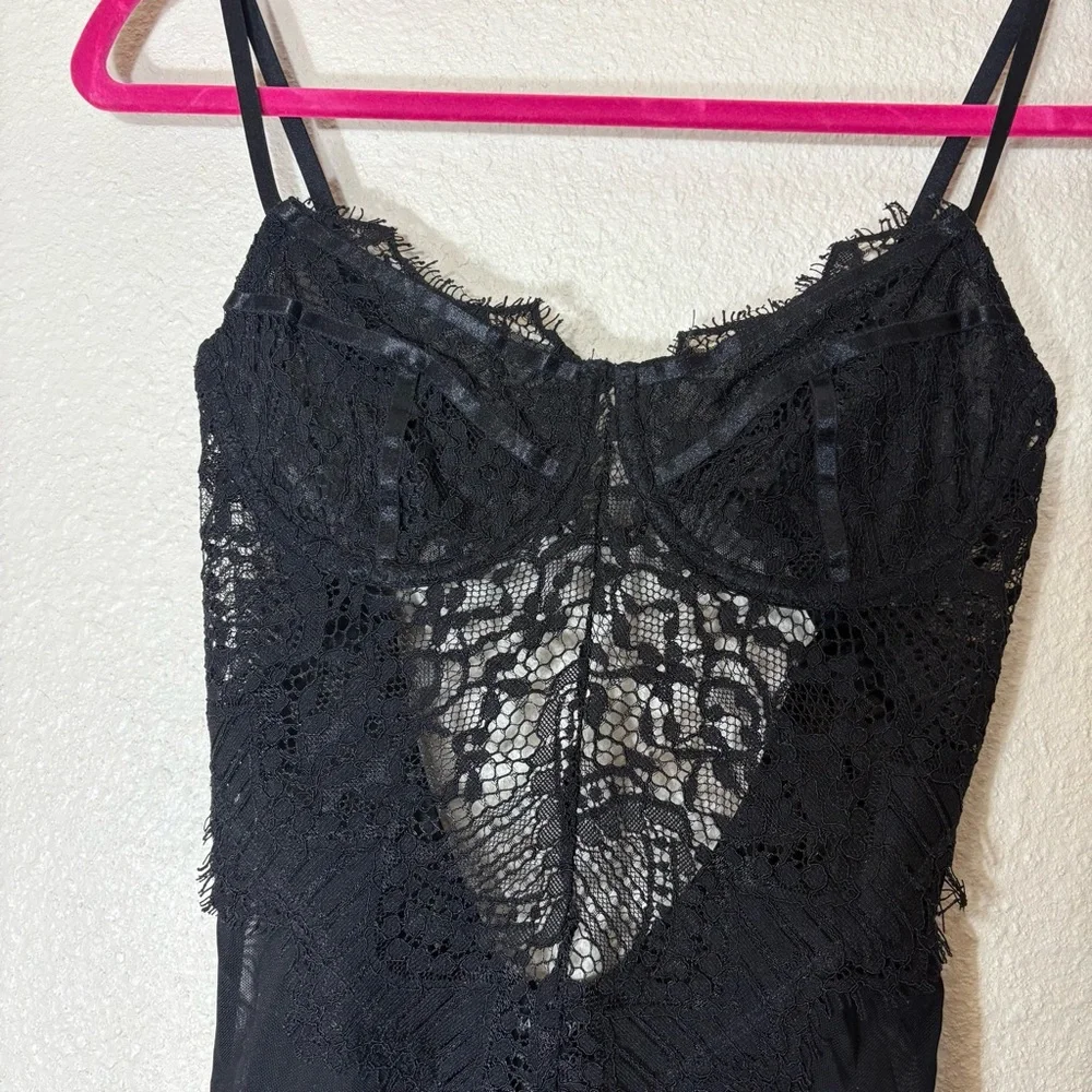 NWT Bardot Britney lace bodysuit in black Sz M - Picture 6 of 10